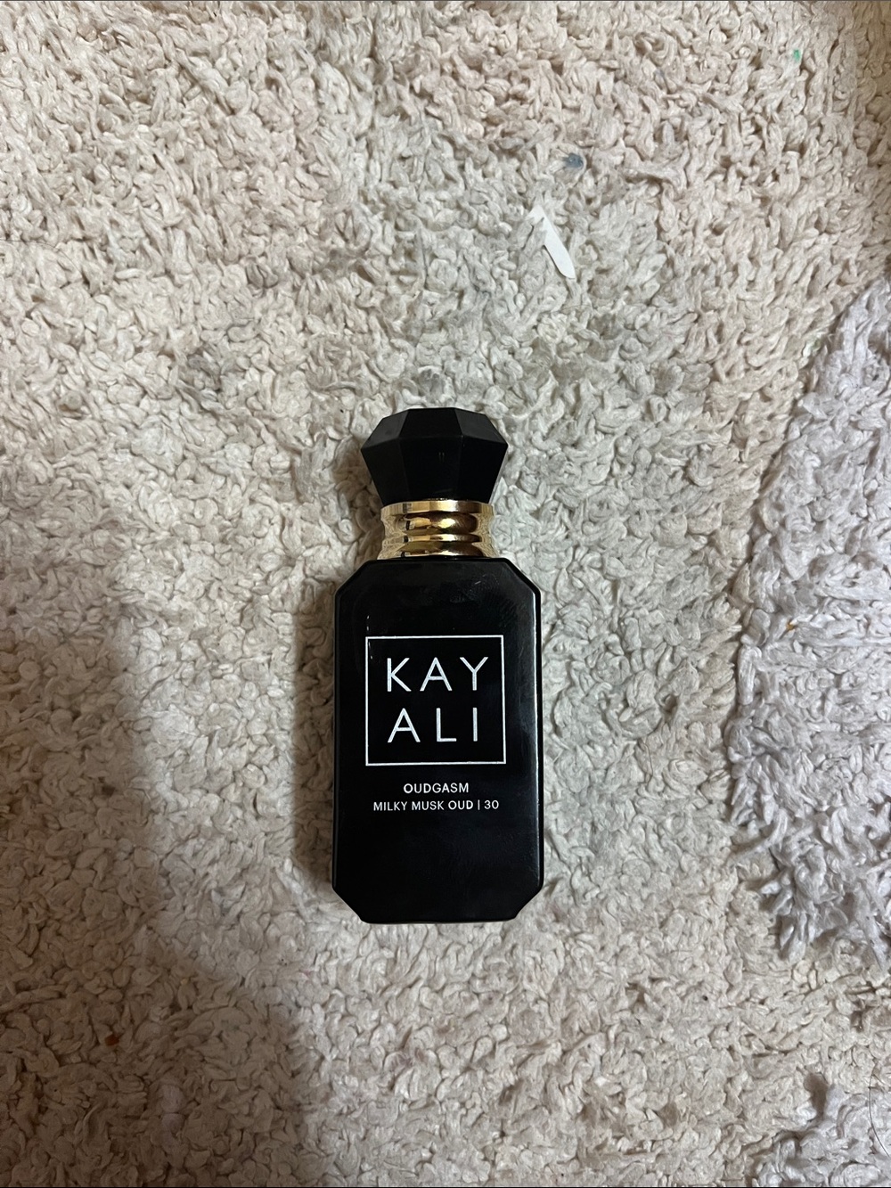 HUDA BEAUTY Black and Gold Kayali-Inspired Fragrance Bottle